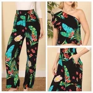 Olivaceous TROPICAL 2 PIECE SET TOP & PANTS SIZE S